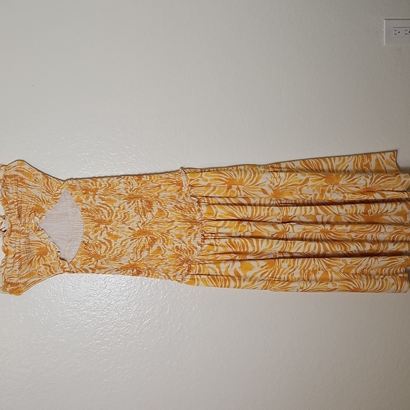 Luxxel Cream and Yellow Dress - Picture 3 of 8